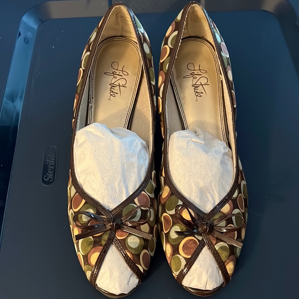 Women’s kitten heel, peep toe shoes